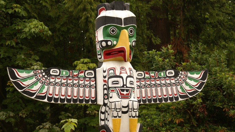 totem poles totem poles